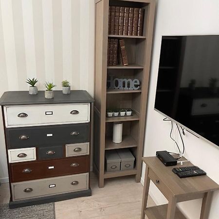 Cosy Apartmant In Hodonin Apartment Exterior photo